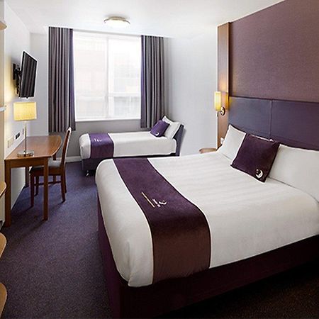 Premier Inn Chippenham Chippenham  Exterior photo