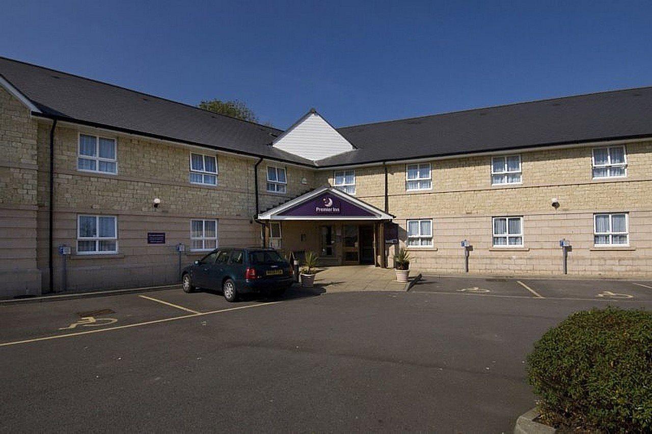 Premier Inn Chippenham Chippenham  Exterior photo