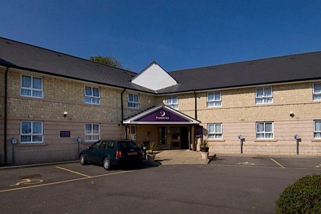 Premier Inn Chippenham Chippenham  Exterior photo